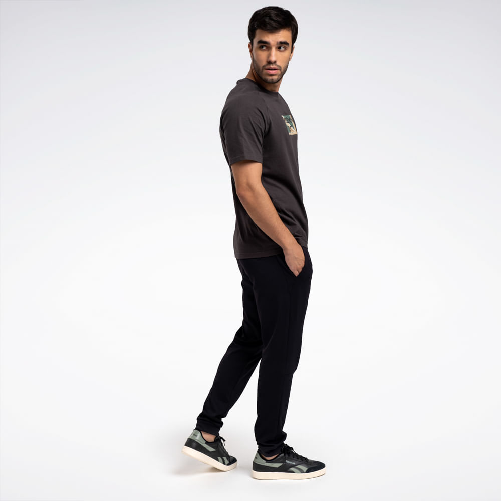 Camiseta Reebok Estampada Manga Curta Raglan Masculina