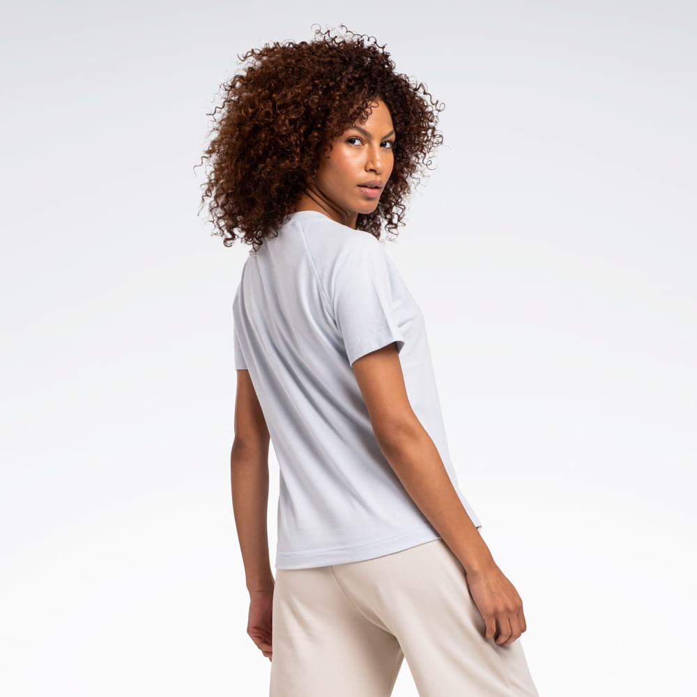 Camiseta Reebok Estampada Manga Curta Raglan Feminina