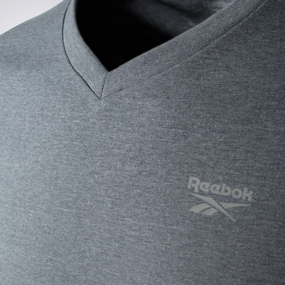 Camiseta Reebok CL Logo V Manga curta Masculina