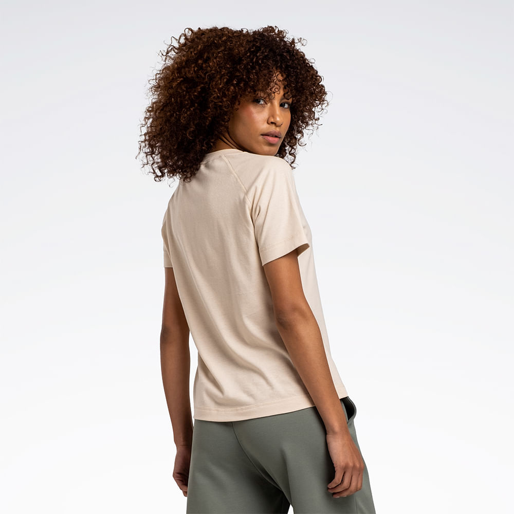 Camiseta Reebok Estampada Manga Curta Raglan Feminina