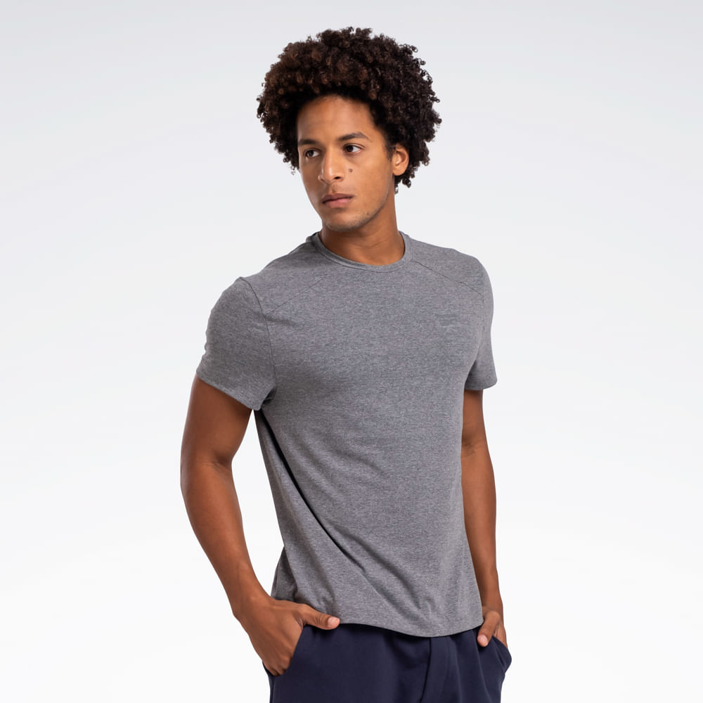 Camiseta Reebok Essential Manga curta Masculina
