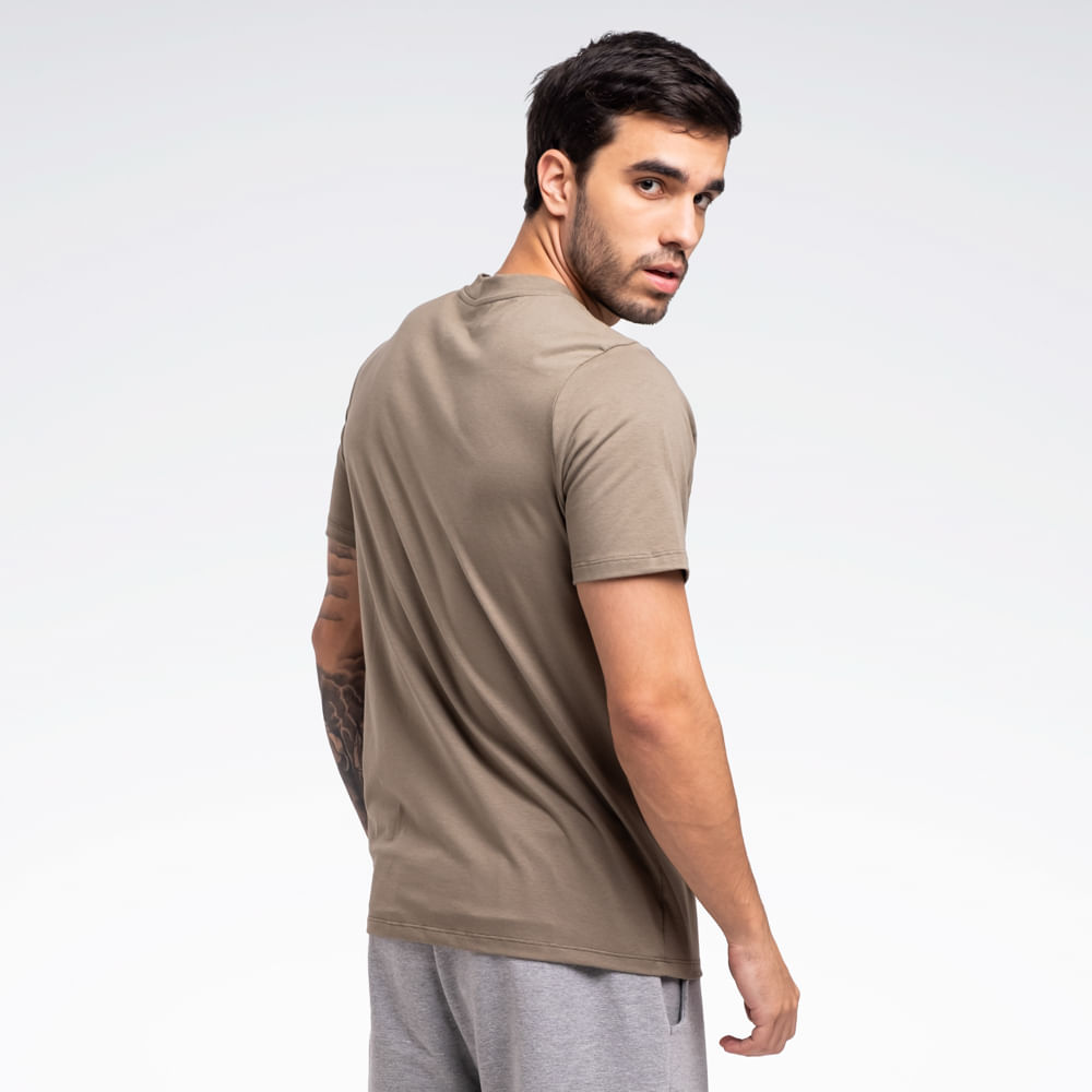 Camiseta Reebok Essential Manga curta Raglan Masculina