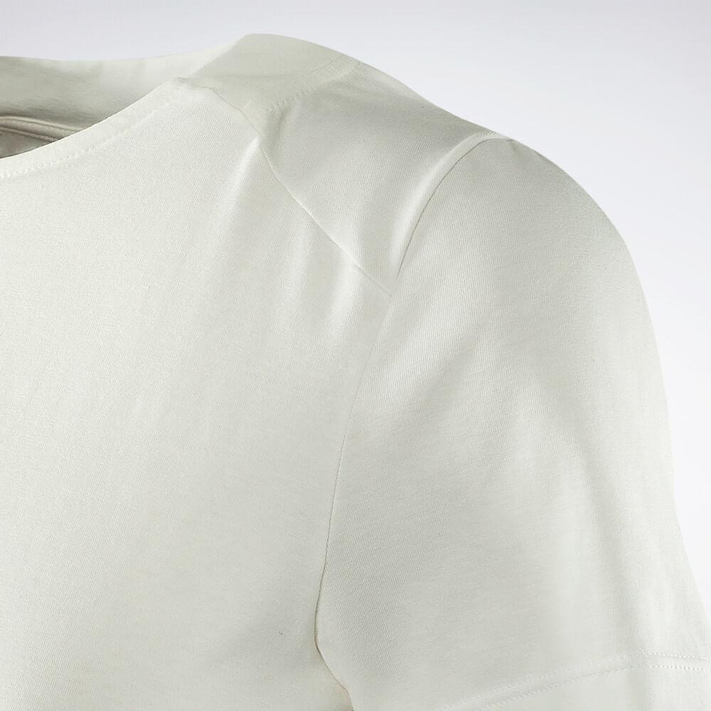 Camiseta Reebok Essential Manga curta Feminina