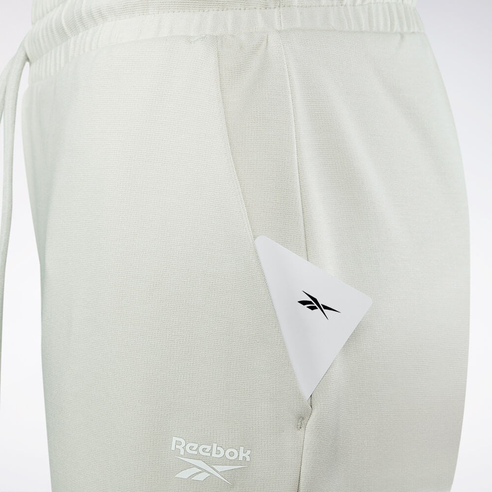 Calça Reebok Essential Feminina