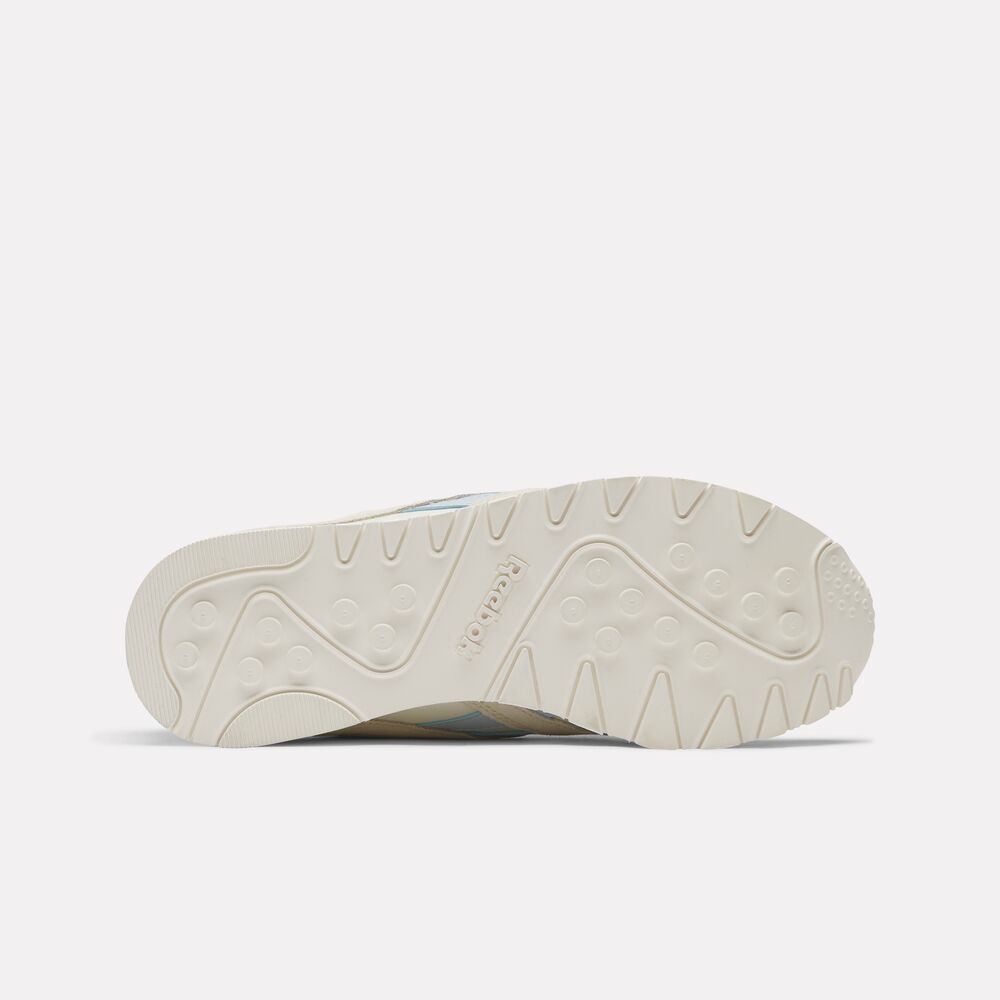 Tênis Reebok CL Nylon Feminino