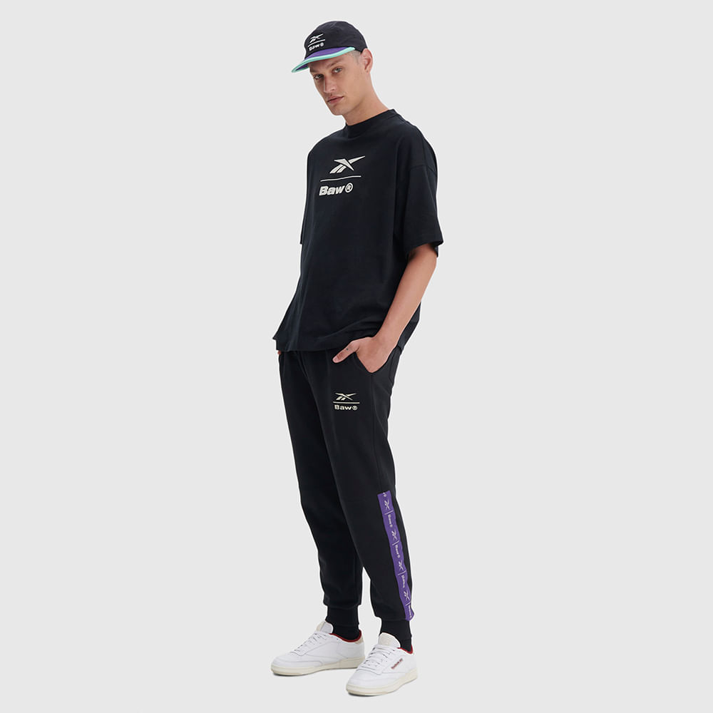 Camiseta Reebok x Baw New Over Unissex