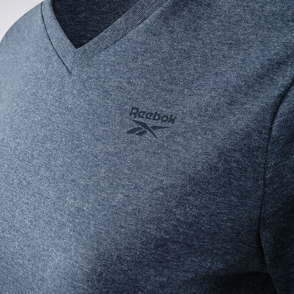 Camiseta Reebok Logo V Feminina