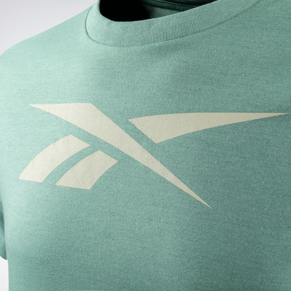 Camiseta Reebok Big Vector Masculina