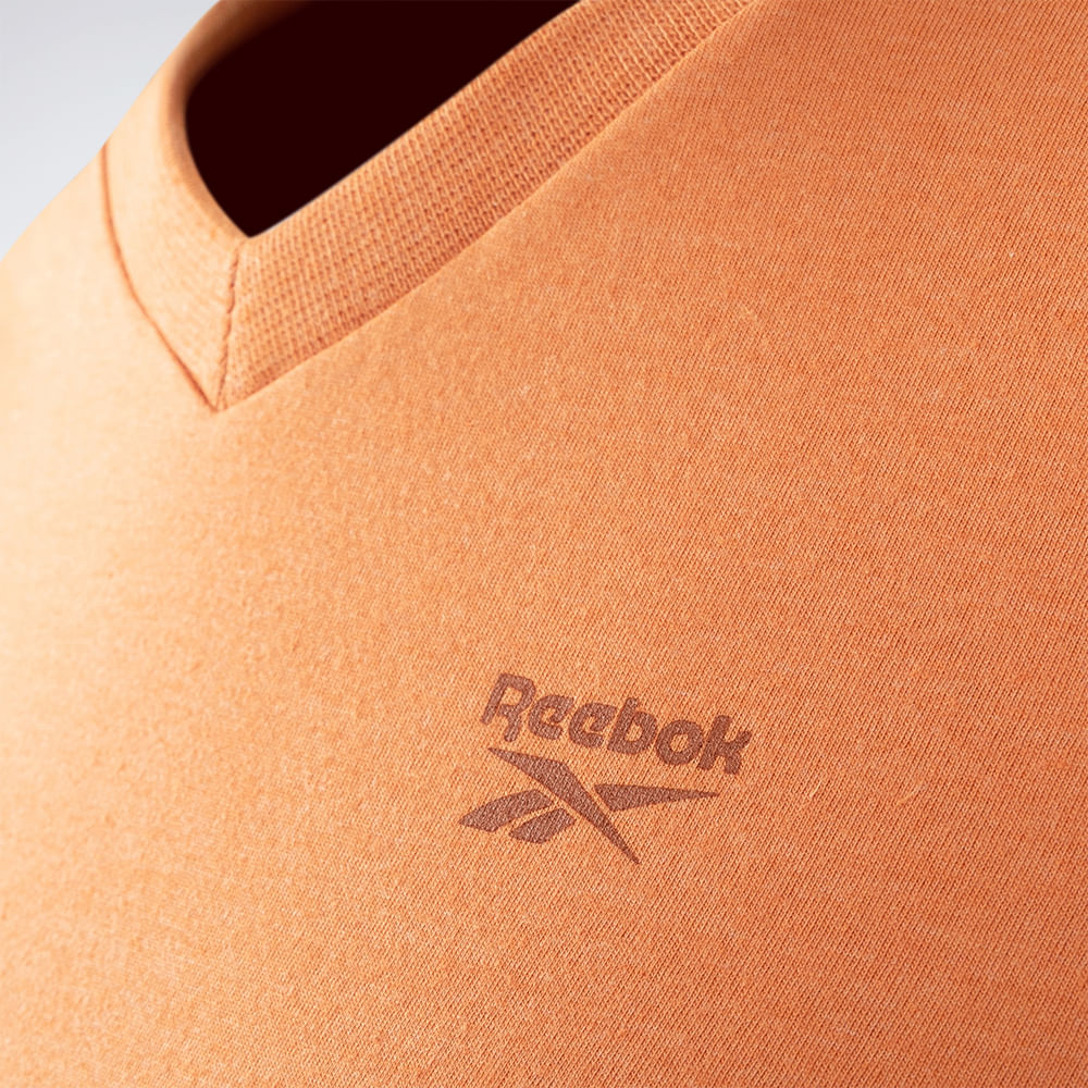 Camiseta Reebok Logo V Feminina
