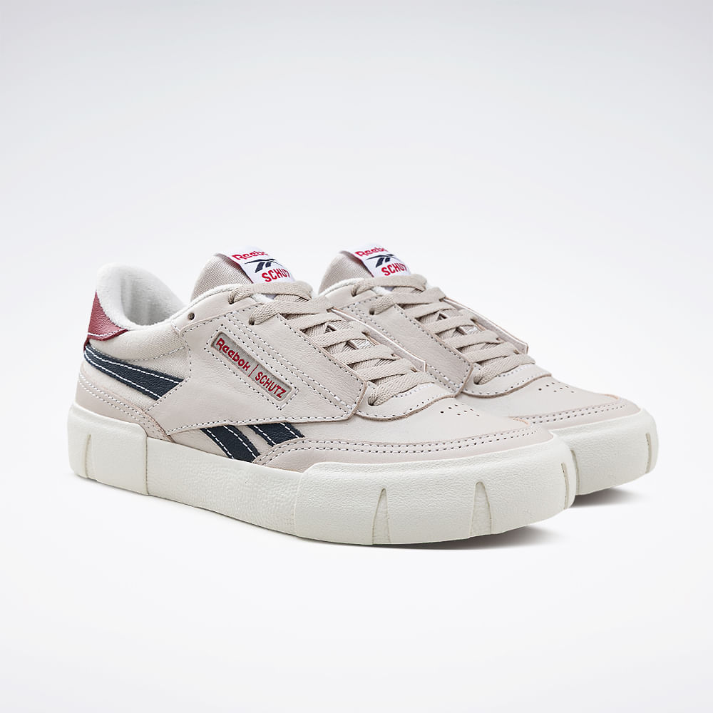 Tênis Reebok X SCHUTZ Club Trek Feminino