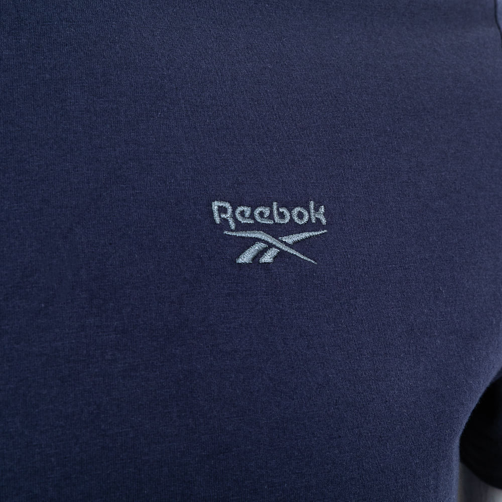 Camiseta Reebok Oportunity Stacked Masculina